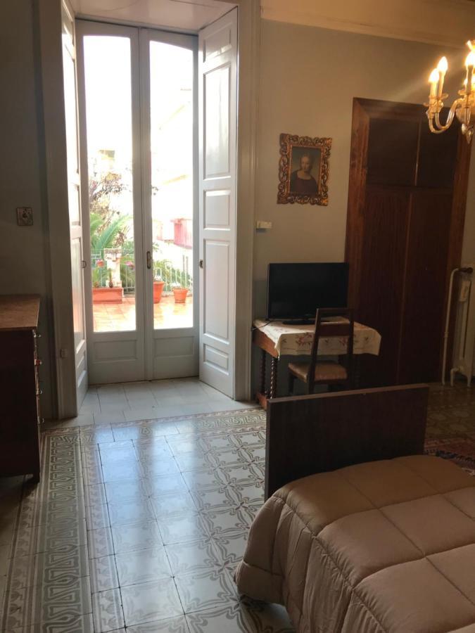 Palazzo De Bellis Vitti Nella Citta Delle Grotte Bed & Breakfast Castellana Grotte Eksteriør bilde